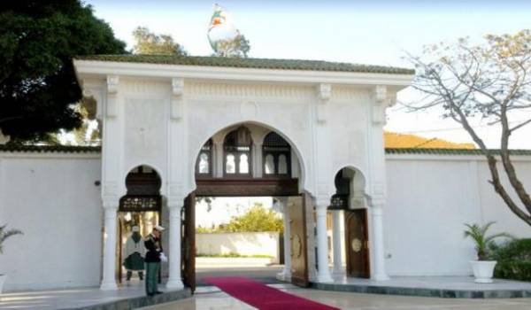 presid_801405229.jpg&w=600&h=350