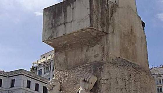 Emmanuel Macron fera-t-il découvrir et/ou rapatrier le grand Pavois d'Alger ?