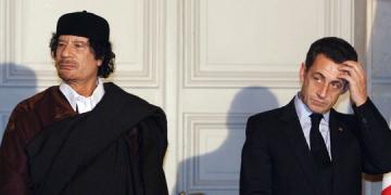 Mouammar Kadhafi et Nicolas Sarkozy