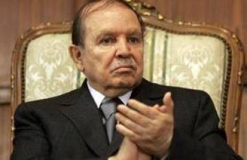 Gagnant du printemps arabe, Bouteflika est passé maître des manoeuvres et des fraudes électorales.