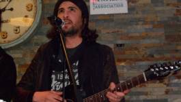 Med Chaabi, une voix montante de la chanson kabyle