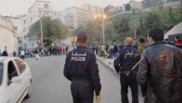 Alger : des citoyens protestent  devant le commissariat de Belouizdad