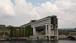 France : déficit et chômage, la croissance fait du surplace