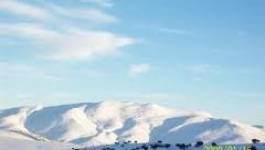 Batna : les premières neiges enjolivent les hauteurs
