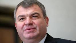 Russie : soupçonné de corruption le ministre de la Défense limogé par Poutine