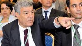 Guerre de communication au FLN