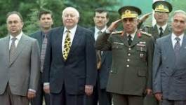 Turquie: l'armée s'invite dans le scandale, les marchés en recul