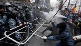 Ukraine: démission du Premier ministre et abrogation des lois anticontestation