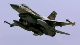 Israël bombarde des cibles syriennes sur le Golan et menace Assad