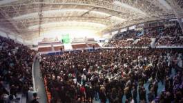 Premier rassemblement réussi de l'opposition à la salle Harcha d'Alger