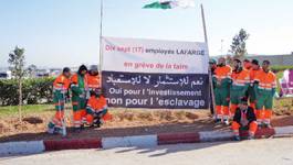 Les grévistes de la faim devant le siège de Lafarge à Alger