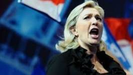La stupide "suppression de la double nationalité" de Marine Le Pen