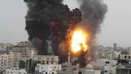 Israël bombarde la bande de Gaza, des sirènes à Jérusalem