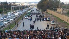 Les Patriotes empêchés d'entrer dans Alger