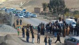 Batna, des citoyens mécontents ferment la route