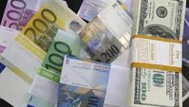 Devises: l'euro baisse un peu face au dollar dans un marché prudent