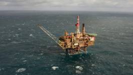 Pétrole : le Brent chute à un nouveau plus bas en plus de six ans et demi