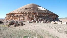 La restauration du monument Imedghacen a débuté