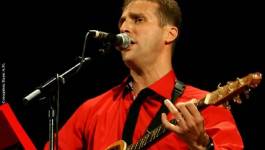 Djaffar Aït Menguellet se produira samedi au CCA de Paris