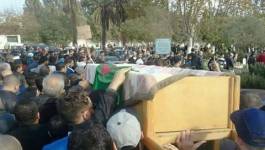 Une foule nombreuse à l'enterrement de Mohamed Tamalt