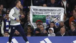 Il était venu remercier John Terry : un fan algérien fait la une de la presse anglaise ! (Images)