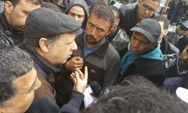 En images. Soufiane Djilali chez les contractuels en grève