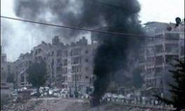 Homs pilonnée et les premiers observateurs de l'ONU sont à Damas