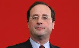 Message au candidat de gauche : éloignez votre main des machiavels algériens, M. Hollande ! Par Mohamed Benchicou