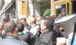 Rassemblement devant Air Algérie à Paris : les raisons de la colère