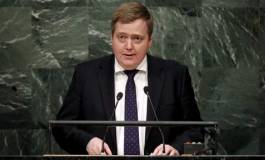 Paradis fiscaux : des milliers d'Islandais manifestent contre le Premier ministre