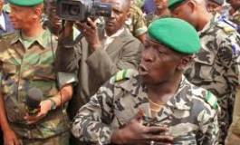 Mali : les affidés du putschiste Sanogo le désignent "président de la transition"