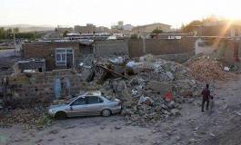Violents séismes en Iran: Au moins 180 morts