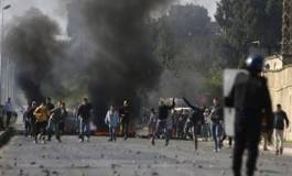 Des habitants d’Alger-centre vent debout