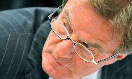 Bernard Kouchner appelle la France à fournir des armes aux rebelles syriens