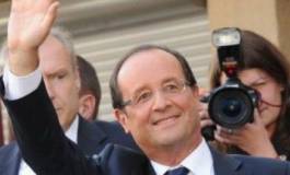 Sur fond de tensions, François Hollande à Alger début décembre