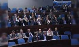 Le budget 2013 adopté avec un déficit en baisse