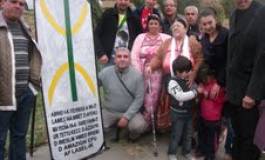 Kabylie : l’association Tagmats inaugure une stèle en hommage à Farid Ali