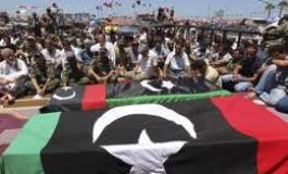 Libye : l'assassinat du général Younès dérange toujours