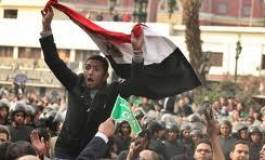 Egypte : une marée humaine contre le pouvoir islamiste et la police