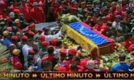 Venezuela : une marée humaine fait ses adieux au président Hugo Chavez