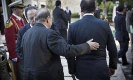 Bouteflika hospitalisé à Paris : quel avenir politique ?