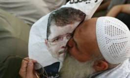 Egypte: les pro-Morsi exigent son retour, Washington et Berlin sa libération