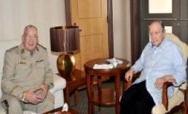 Le président Bouteflika reçoit le général Gaïd Salah