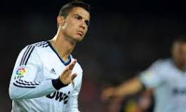 Football : Christano Ronaldo menace de boycotter le Ballon d'Or