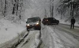 Chutes de neige à Batna : de nombreuses routes fermées