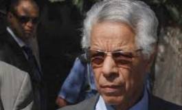 Mouloud Hamrouche fait une prudente entrée politique