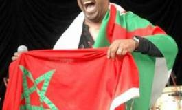 Cheb Khaled cire les pompes à Bouteflika (vidéo)