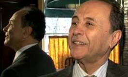 Des chefs d’entreprise adoubent à la hussarde Bouteflika