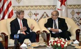 John Kerry entame une visite de travail de deux jours en Algérie