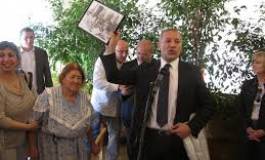 Un ancien ambassadeur français témoigne de racisme